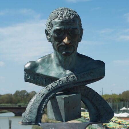 Busto Giulio Cesare_Gatteo Mare 1920x686